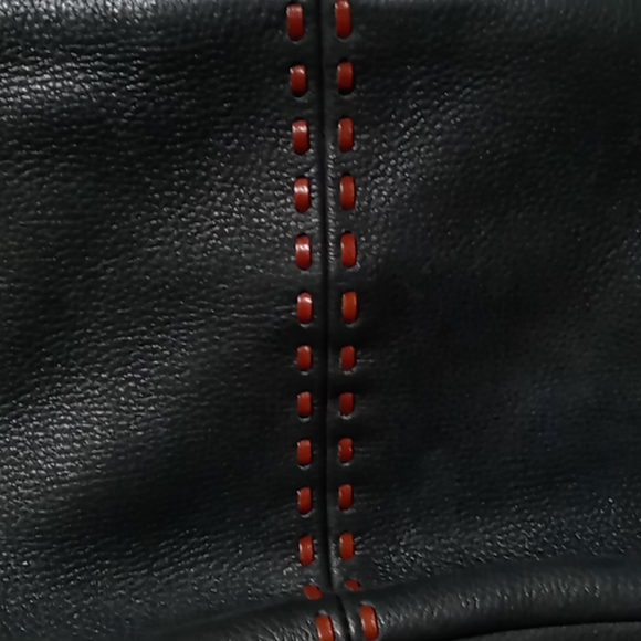 Fossil Leather Hand Bag - Picture 8 of 8